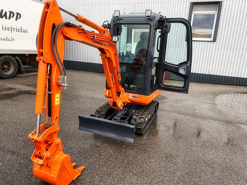 CDM 6020 HÜDRAULILINE EKSKAVAATOR 1
